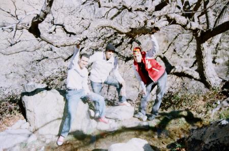 moi hsin mustapha f jbal kna ranmoto :p