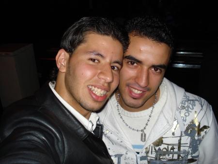 froro kamal dima top