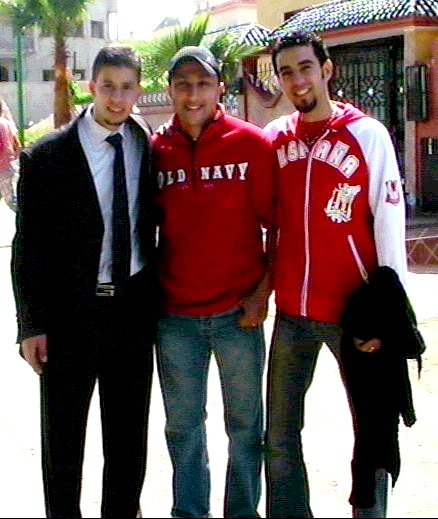 wooooooooow  kamal et moi avec le grand chonteur Mr dawdi acauter de son nv villa zaz