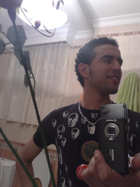 ila jiti tchooof   wila majitich ra matchofech :)