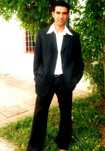 :$ tj  moi  a  vs....