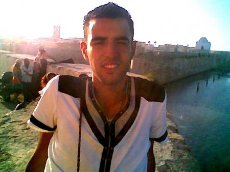 les deux jour lakhrin f jdida kent mrid :(